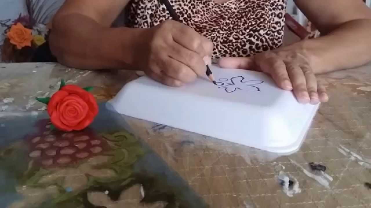 ENFEITE DE ISOPOR - IMITANDO FERRO