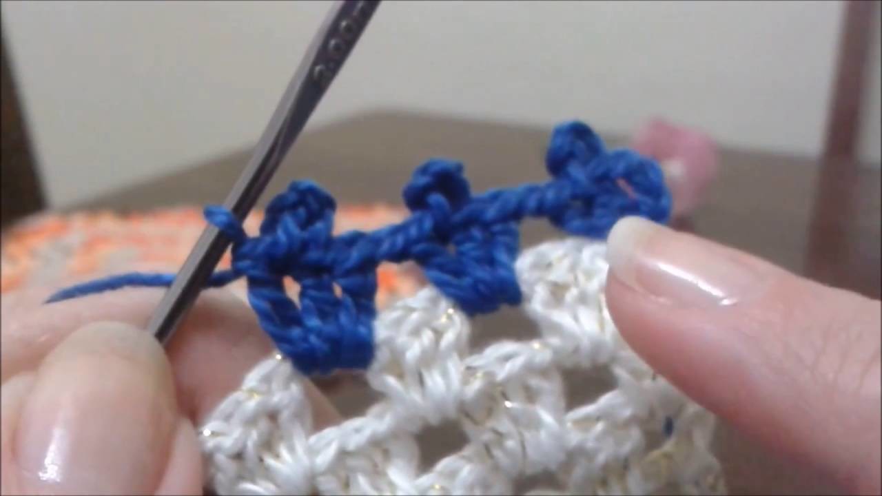 Quadrado de crochê colorido, final