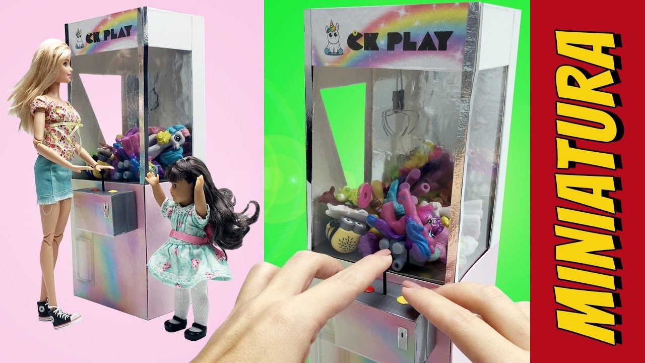 Como fazer uma Máquina de pegar Bichinhos para Barbie e outras Bonecas!