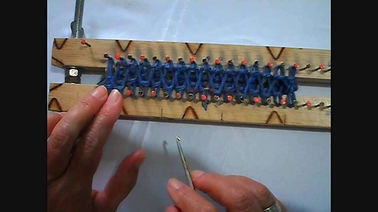 Gola de lã feita no tear linear ( ponto vazado ) - parte 1