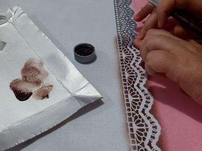 Barrado falso com stencil (pintura em tecido)