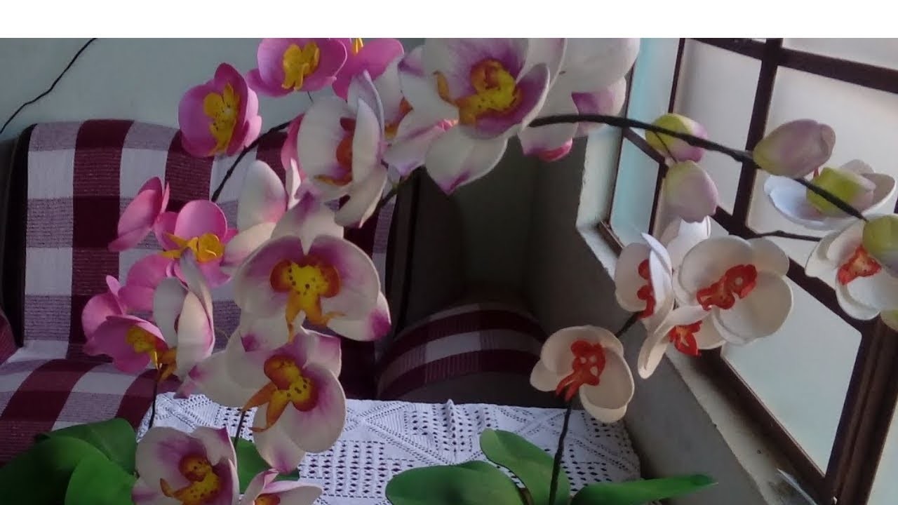 - DIY Orquídea de E.V.A sem frisador. moldada com um coco ou semente de abacate.