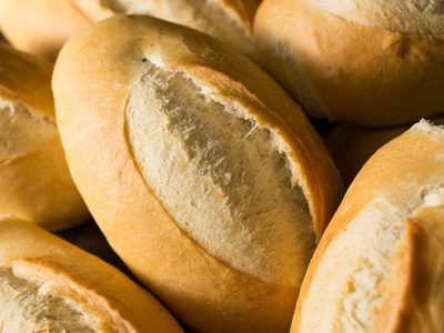 Como fazer Pão francês caseiro fácil,pão francês de padaria,culinária