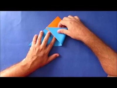 Copo de Origami resistente  para beber água.