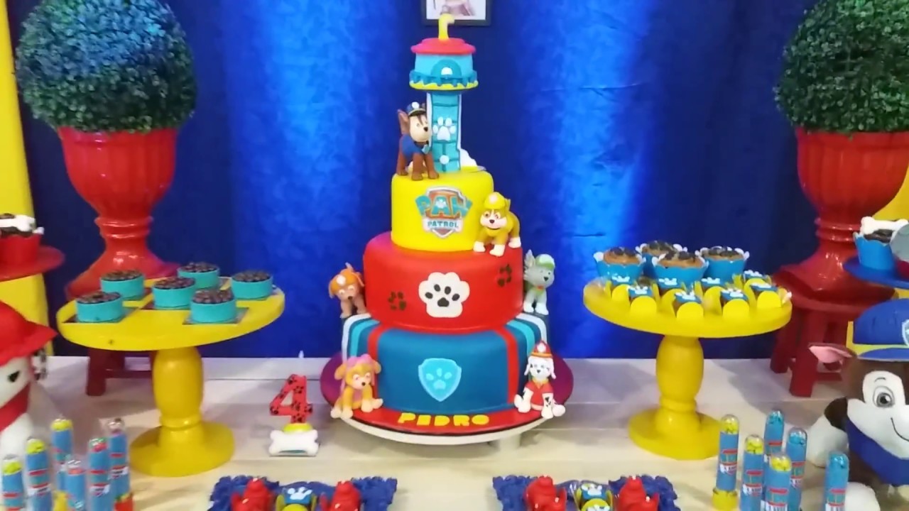 Patrulha Canina - aniversário - mesa do bolo e decoração