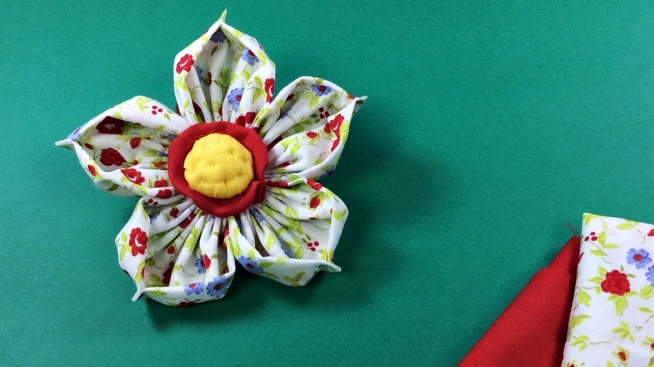 Flor de fuxico com 5 pontas - Flor de tecido - PAP