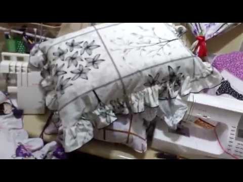 Fronhas com babados.