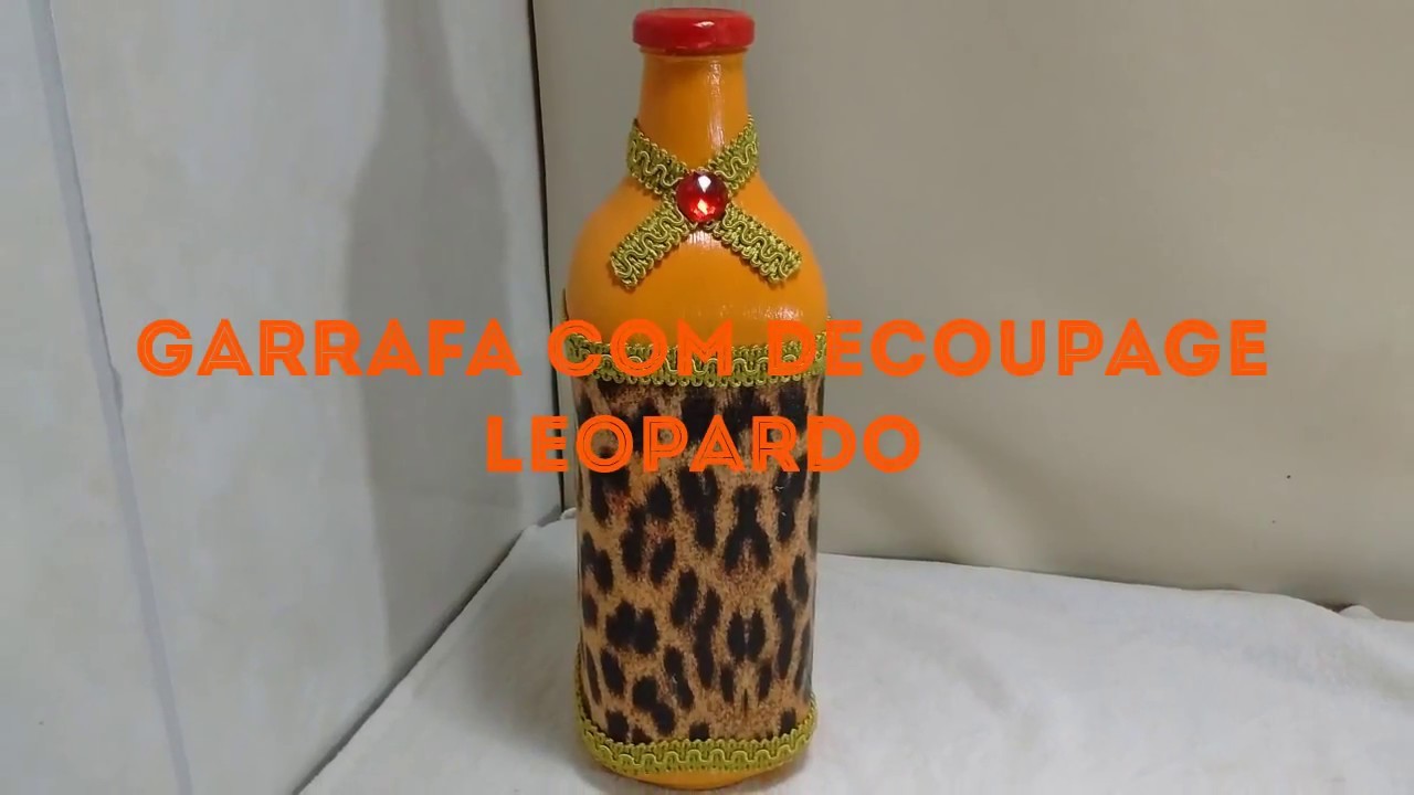 Garrafa com decoupage leopardo