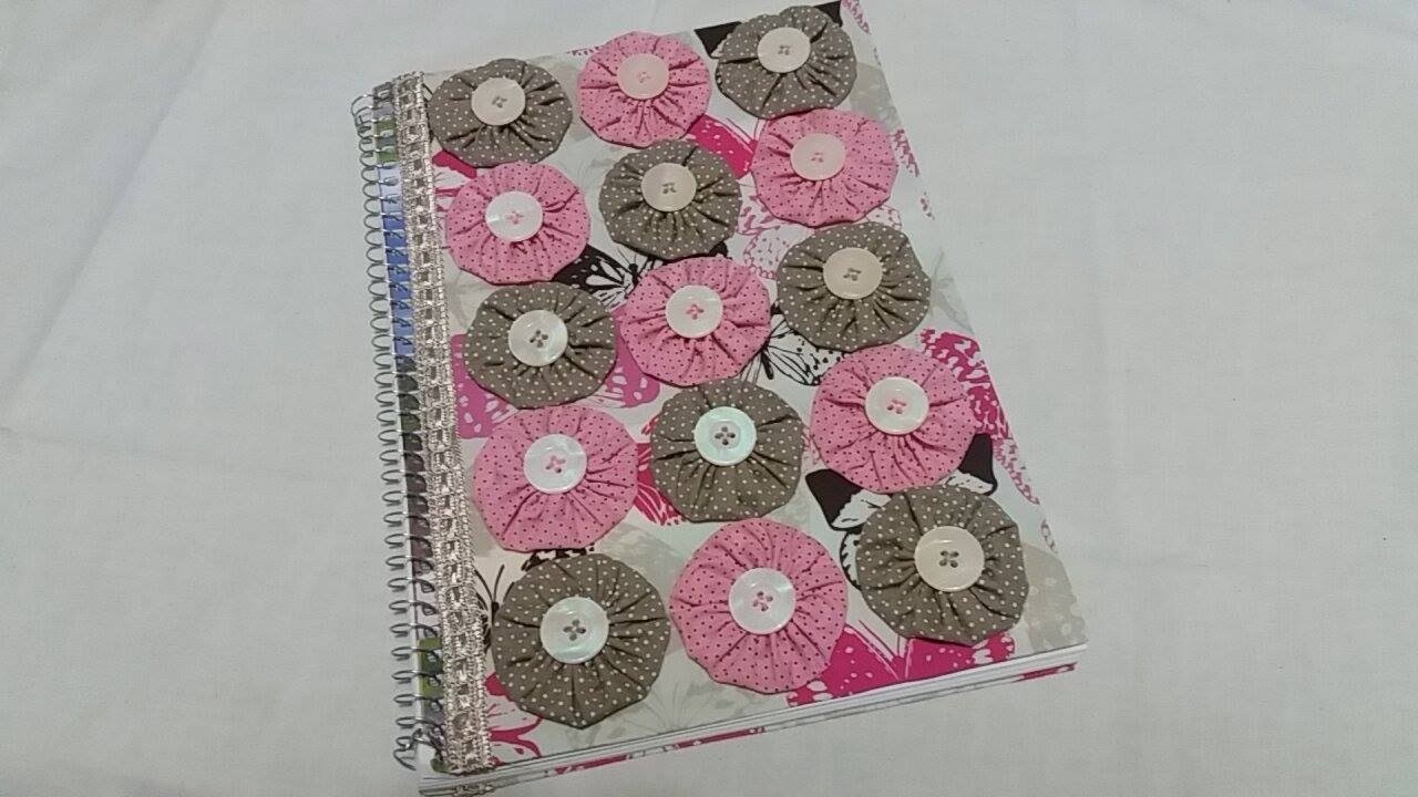 Caderno Estilizado com Fuxicos