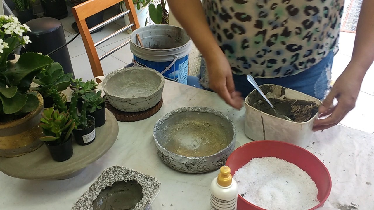 Vasos de sal grosso e cimento muito fácil de fazer
