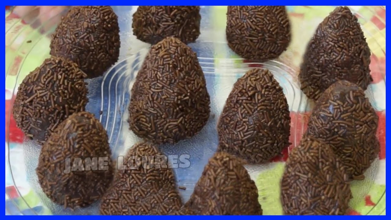 COXINHA CHOCOLATE RECHEIO MORANGO