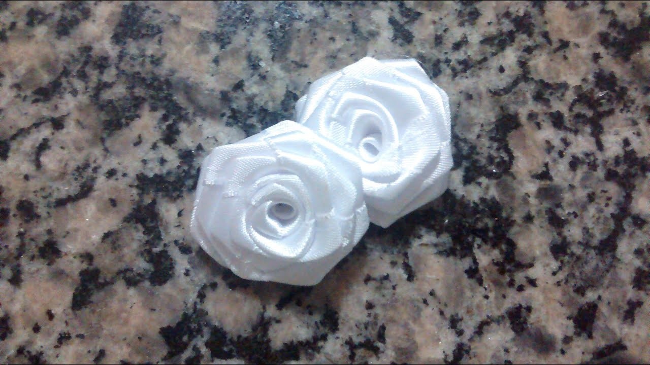 Como fazer uma rosa com fita de cetim