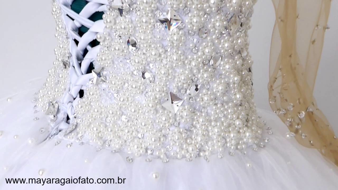 Vestido noiva bordado com cristais e perolas