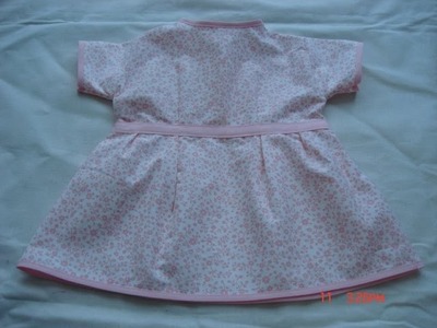 Vestidos de bonecas. .