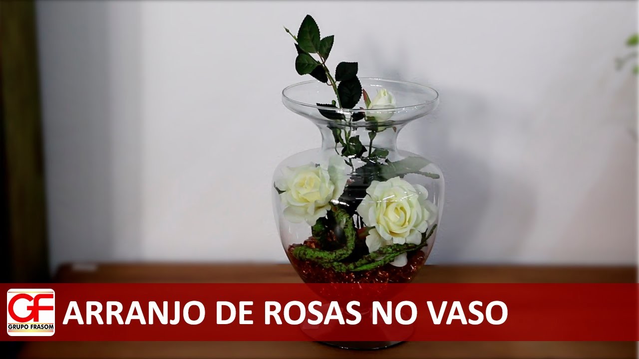 Arranjo de Rosas no Vaso