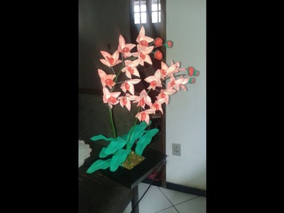 Curso de flores em EVA: Arranjo de Orquídea