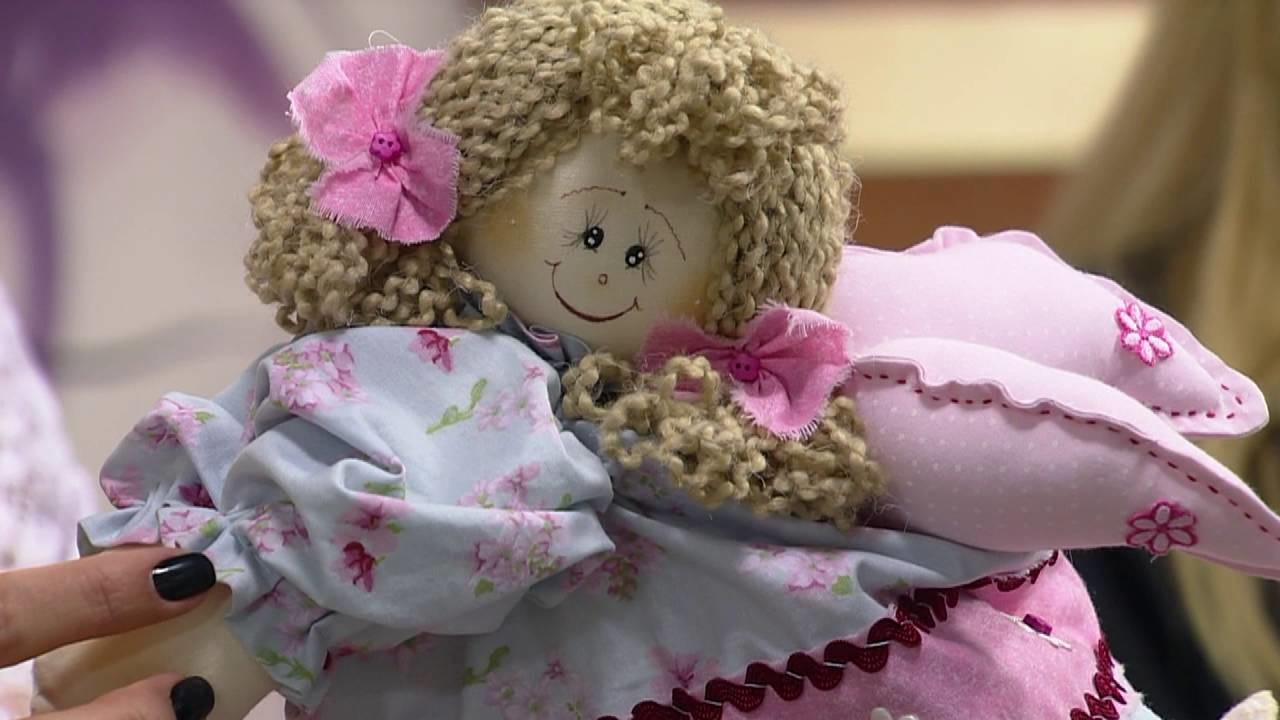 Mulher.com - 18.07.2016 - Boneca de Pano Anjinha - Adriana Perez