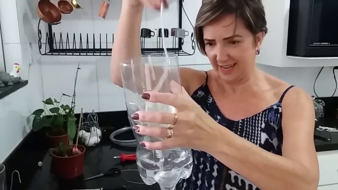 Como fazer seu vaso auto irrigavel de garrafas pet - #0013