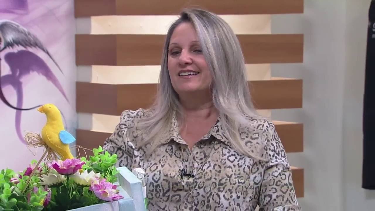 Mulher.com - 17.09.2016 - Carriola decorativa com reaproveitamento de gaveta - Isa Perinoto P1