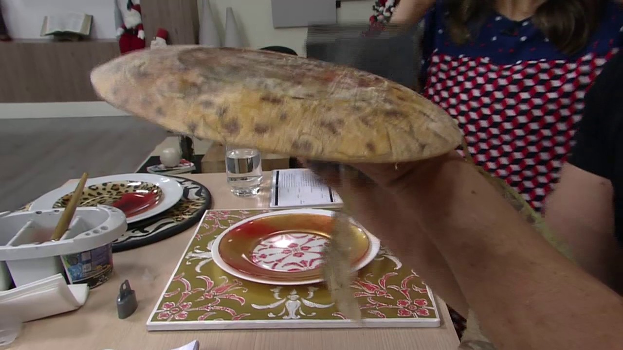 Mulher.com - 27.12.2016 - Sousplar e prato decorado - Davi Jansen PT2