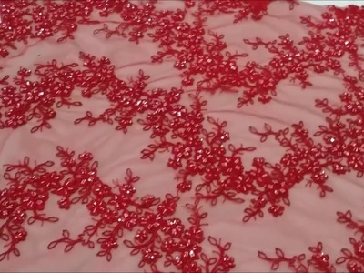 RENDA BORDADA COM PEDRARIA OU VIDRILHOS