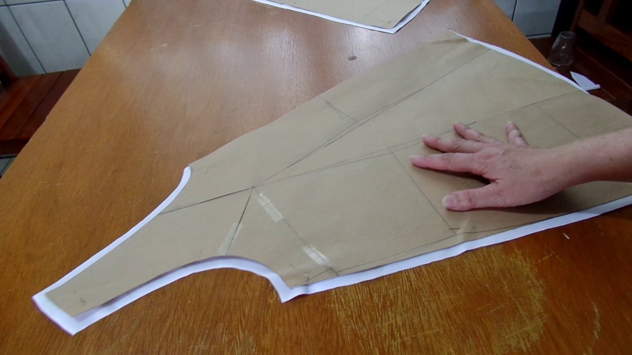 Como usar pouco tecido pra cortar peças amplas ( largas) Vídeo 191