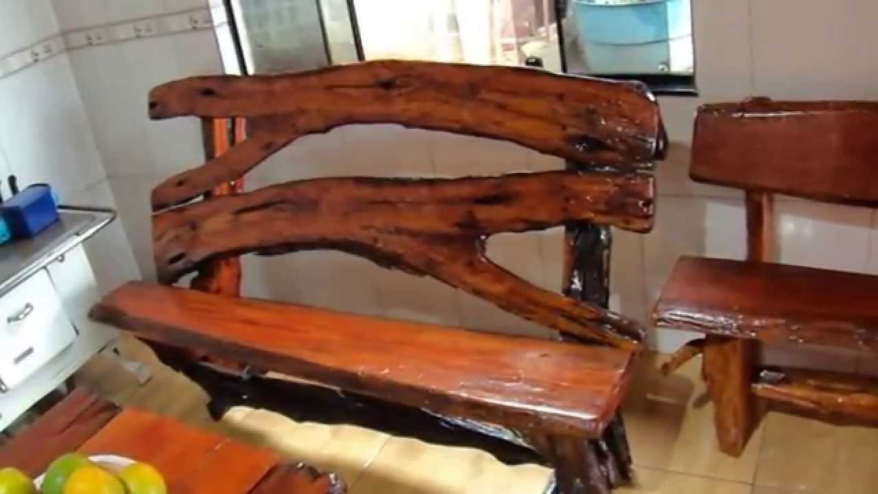 Moveis rustico FEITOS EM CASA com madeira do leito do rio.