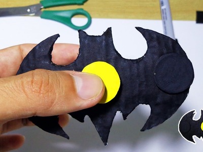 Como Fazer um Fidget HAND SPINNER do BATMAN de Papelão