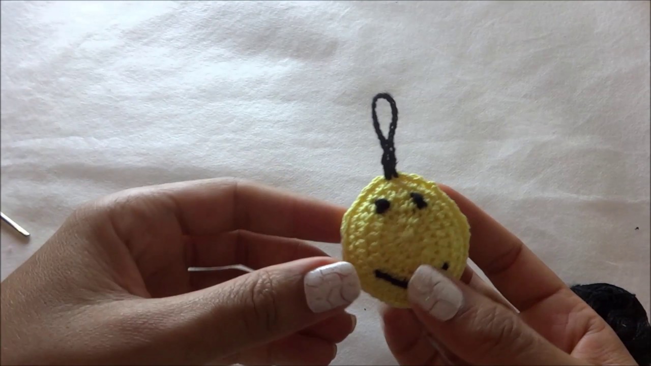 Emoji em crochê - chaveiro de emoticons de crochê