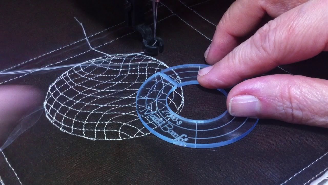 QUILTING COM RÉGUA E LIVRE