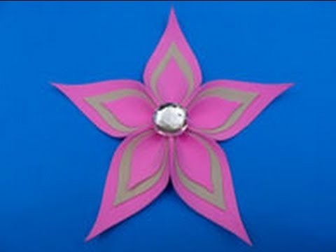 Belíssima flor de EVA de 5 pétalas e 3 camadas com pedrinha de bijouteria