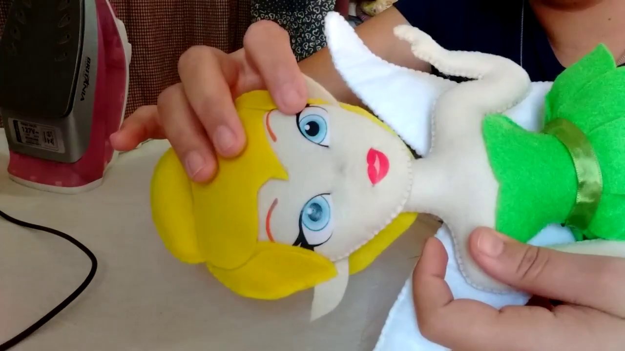 Como fazer olhinhos para bonecos de feltro com papel transfer.