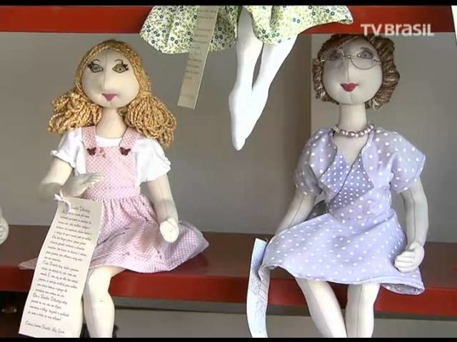 Artesã do DF tenta manter tradição de bonecas de pano