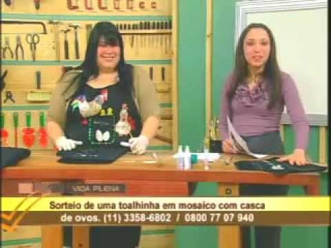 Mosaico com casca de ovo sobre tecido