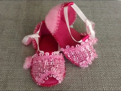 Sandália rosa com pelúcia