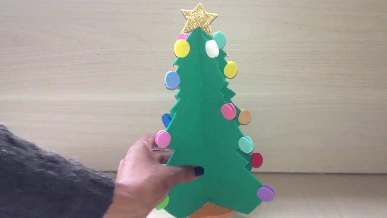 Como fazer Árvore de Natal - Árvore de EVA ♥ Hellen Chagas