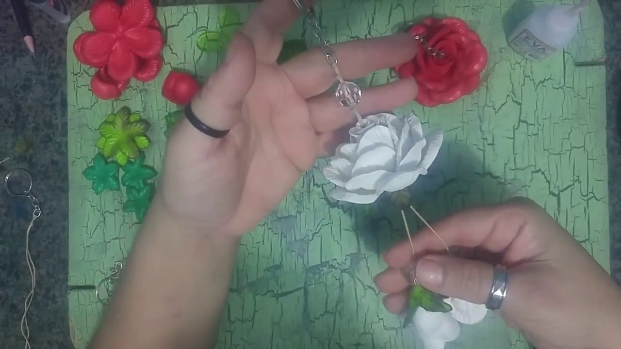 DIY:Chaveiros de flor de eva
