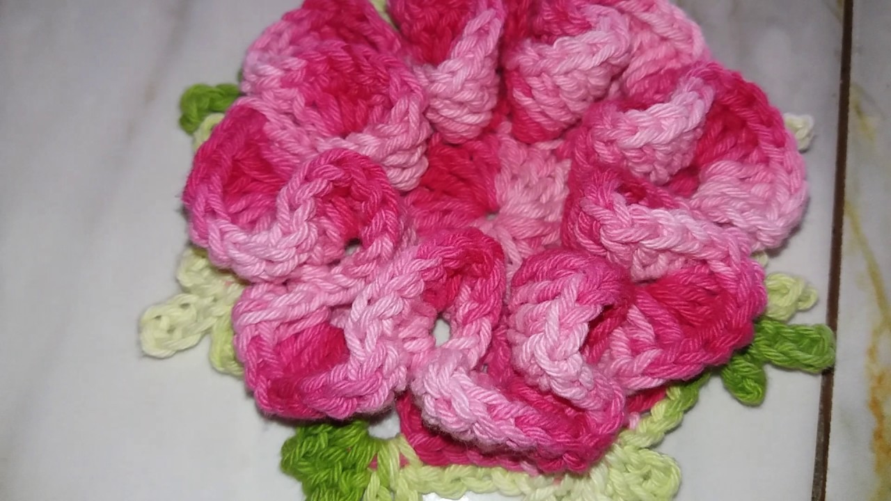 ????Minha primeira flor de crochê ⚘