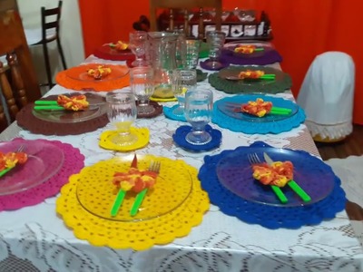 Decoração de mesa com jogos americanos de crochê
