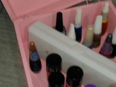 DIY DO LIXO AO LUXO PORTA ESMALTE COM CARA NOVA . 