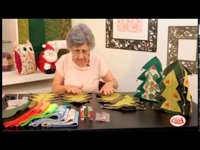 Cibélia Alves ensina montar um cobre garrafas em Feltro.