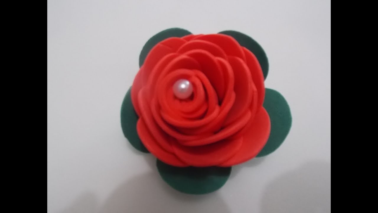 Aprenda a fazer uma rosa em eva