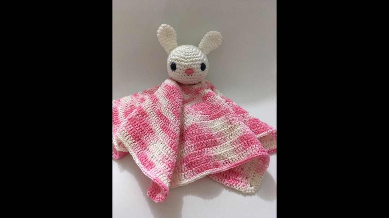 Naninha coelho em amigurumi