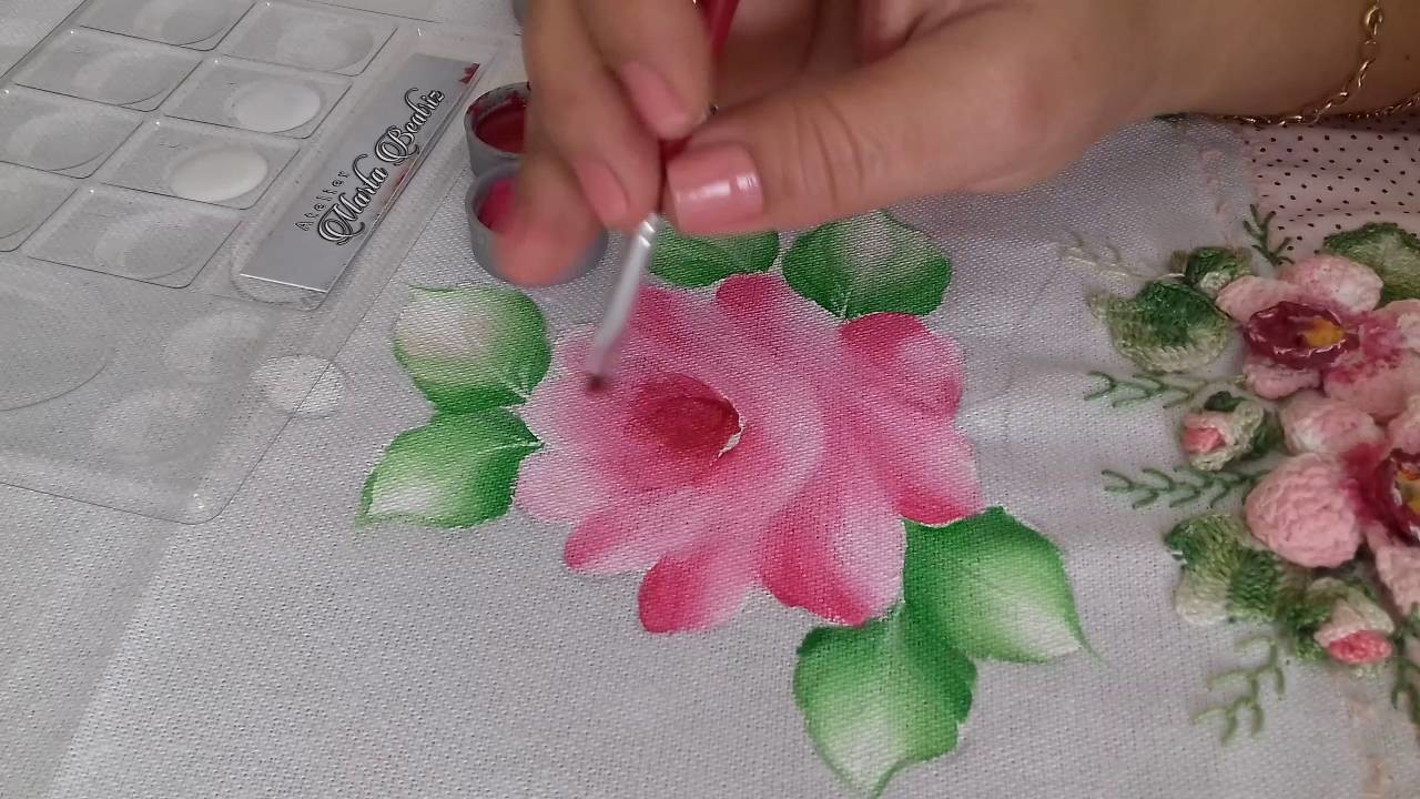 Pintura em tecido. Aprenda pintar rosas, folhas e fazer o acabamento.
