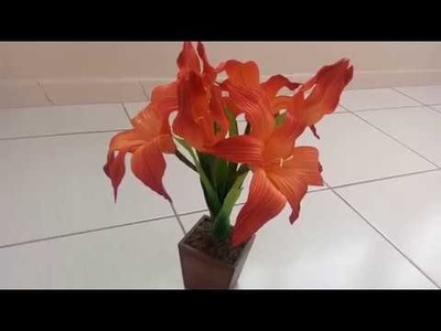 Lírio feito com o frisador da folha de orquídea