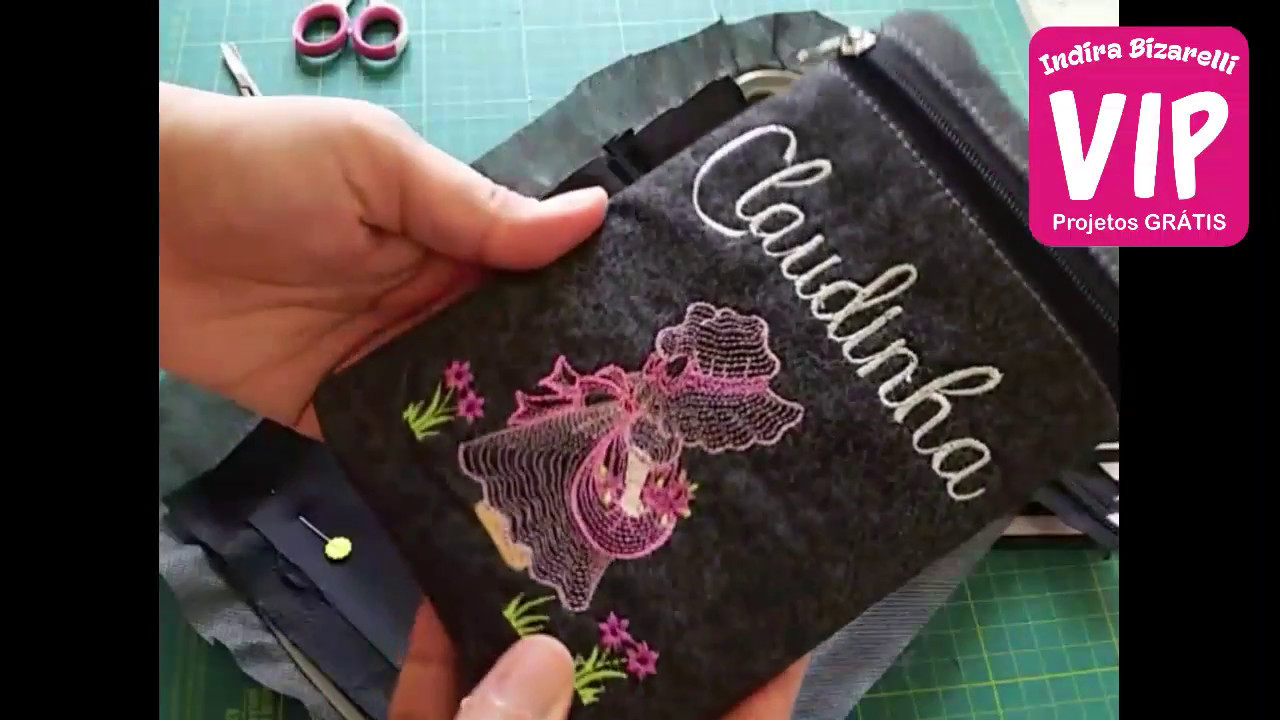 Porta Tablet feito na bordadeira @IndiraBizarelliVIP
