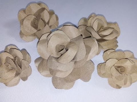 Como fazer flor com rolo de papel