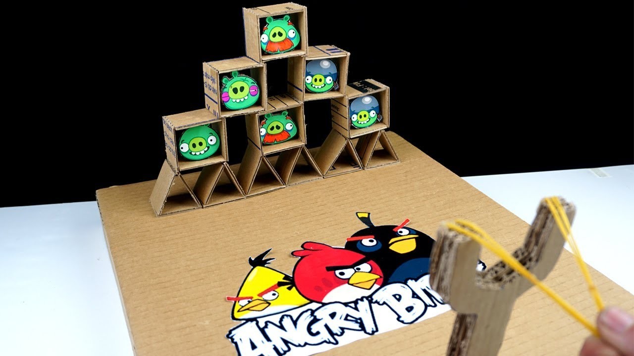 DIY ANGRY BIRDS  FEITO COM PAPELÃO! VEJA COMO FAZER - How To Make Desktop Game From Cardboard