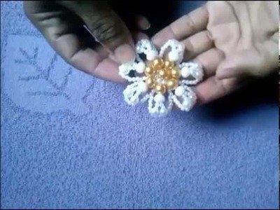 A prenda como fazer a Flor de Pérola Vita 7 pétalas