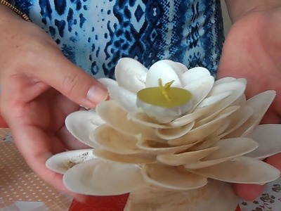Artesanato\Artes com conchas\Flores com conchas do mar.